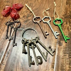 Vintage Style Key Set with LOVE Keychain